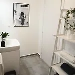 Beautiful Apartment With Garden